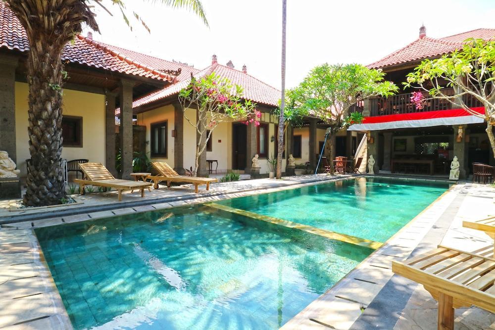 Puri Yuma Hotel Denpasar  Ngoại thất bức ảnh