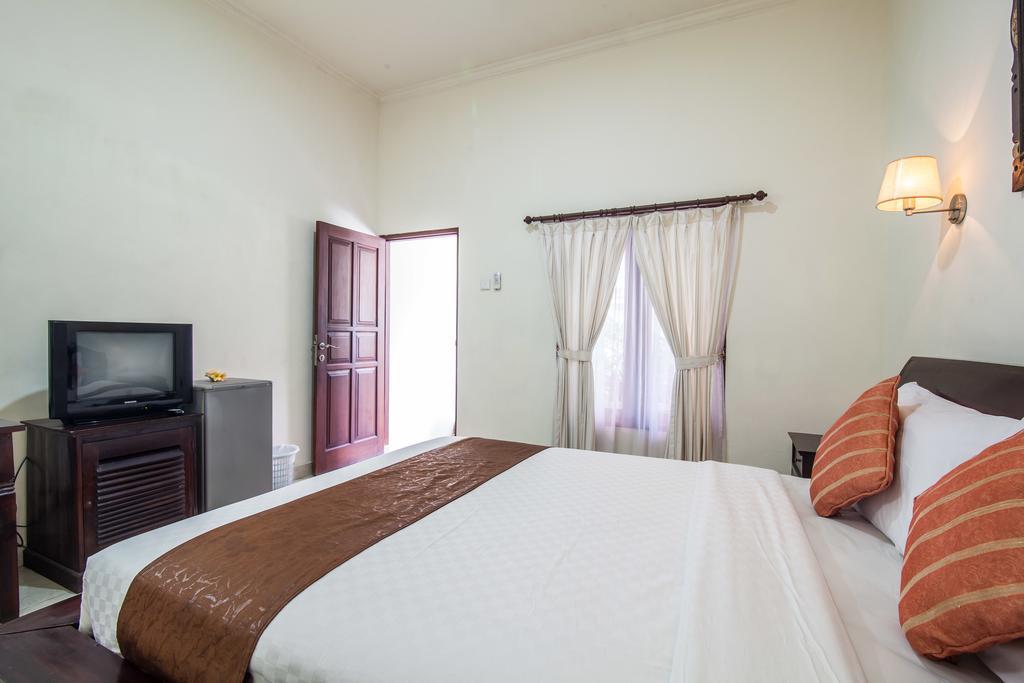 Puri Yuma Hotel Denpasar  Ngoại thất bức ảnh