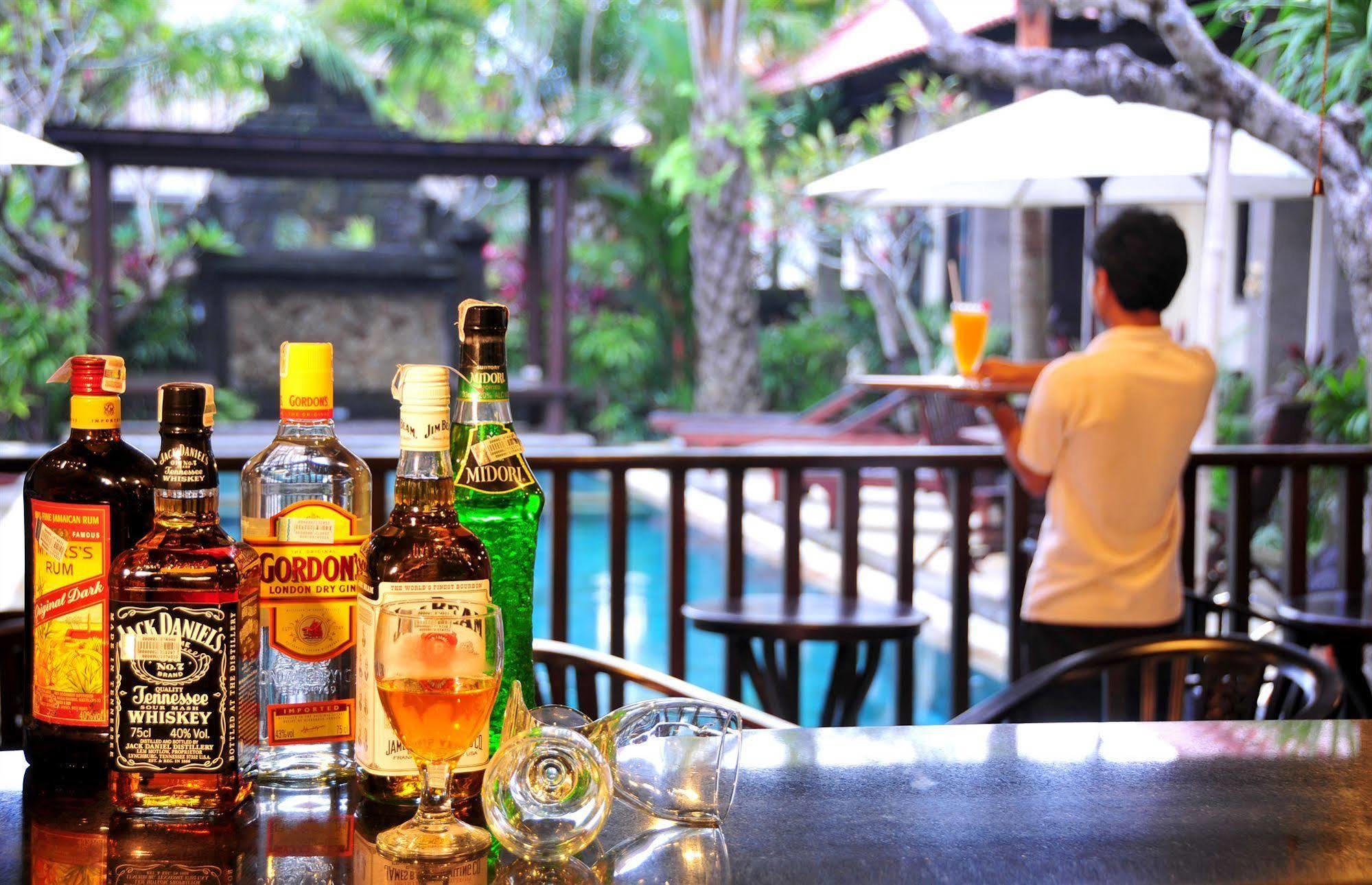 Puri Yuma Hotel Denpasar  Ngoại thất bức ảnh