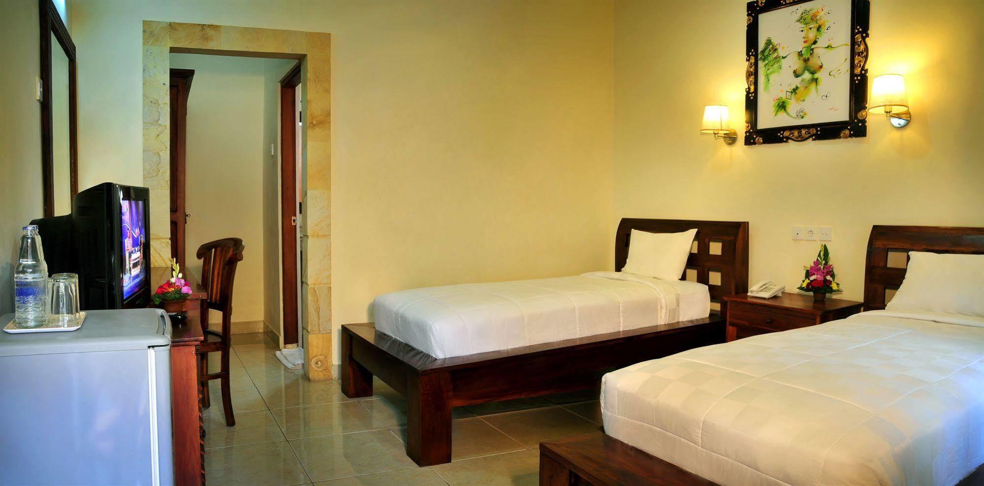 Puri Yuma Hotel Denpasar  Ngoại thất bức ảnh