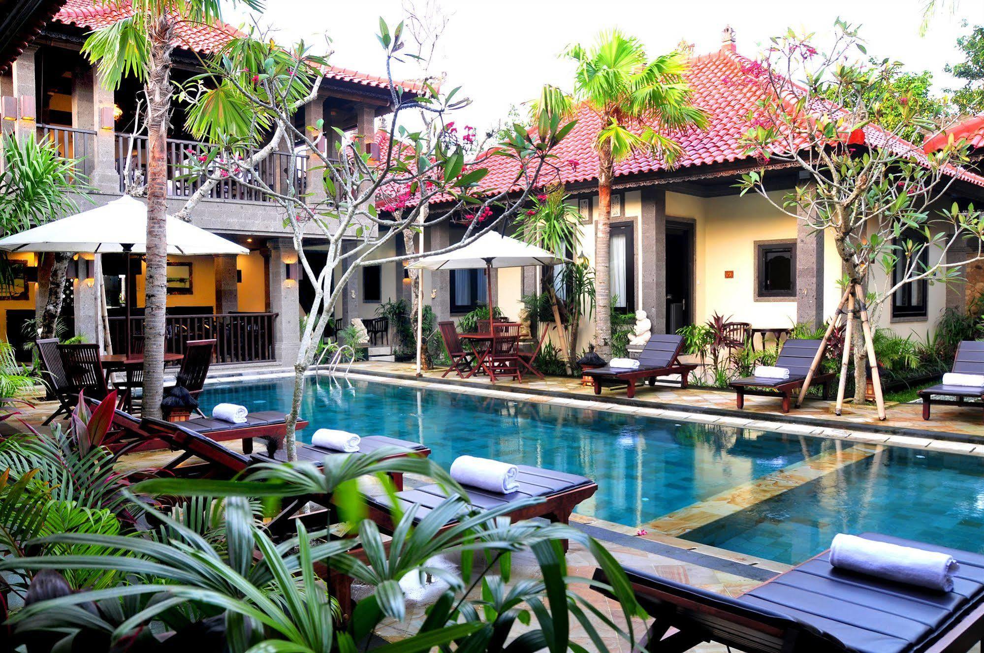 Puri Yuma Hotel Denpasar  Ngoại thất bức ảnh
