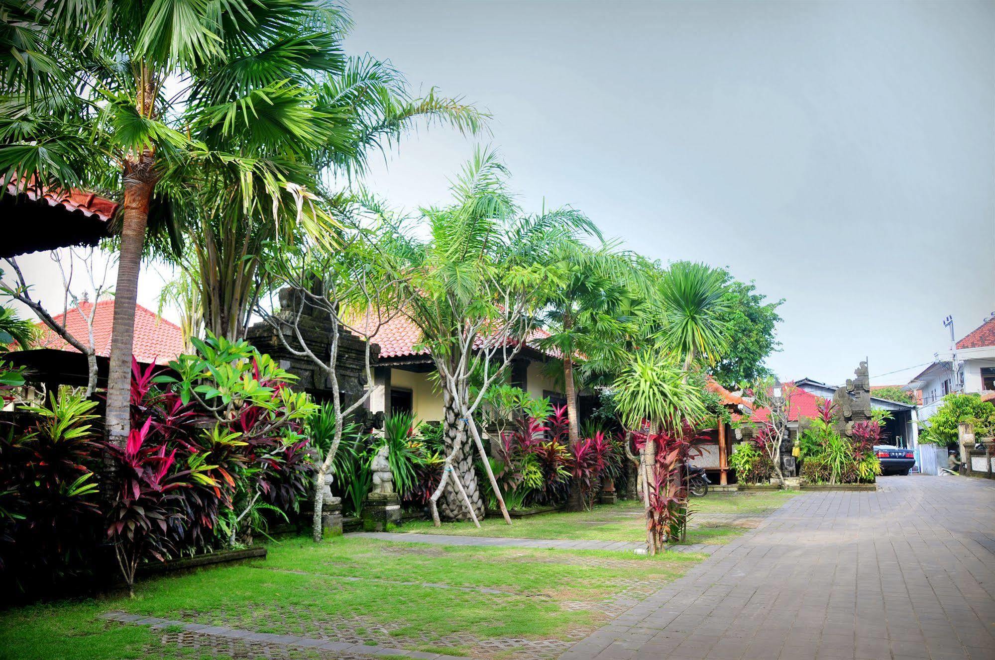Puri Yuma Hotel Denpasar  Ngoại thất bức ảnh